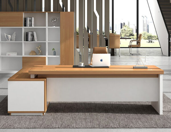 Simple and Elegant Office Desk for Director