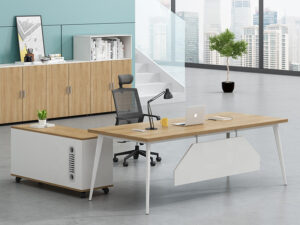 Executive office table in oak and white color for manager