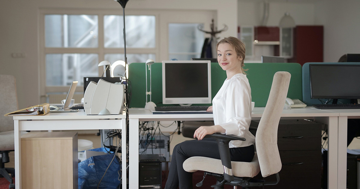 Ergonomic office chair to improve body posture